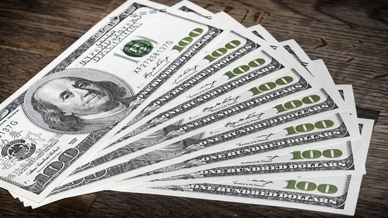 تغيرات سعر الدولار في البنوك والسوق السوداء يوم الأربعاء 6 – 5